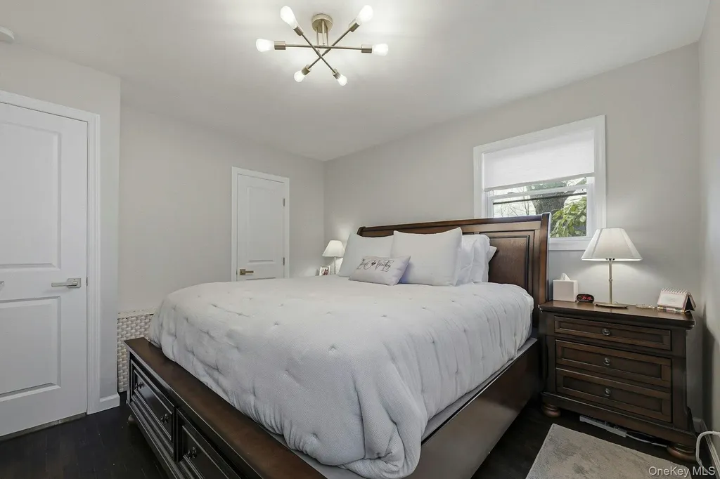 2903 Sipp Avenue Medford NY 11763