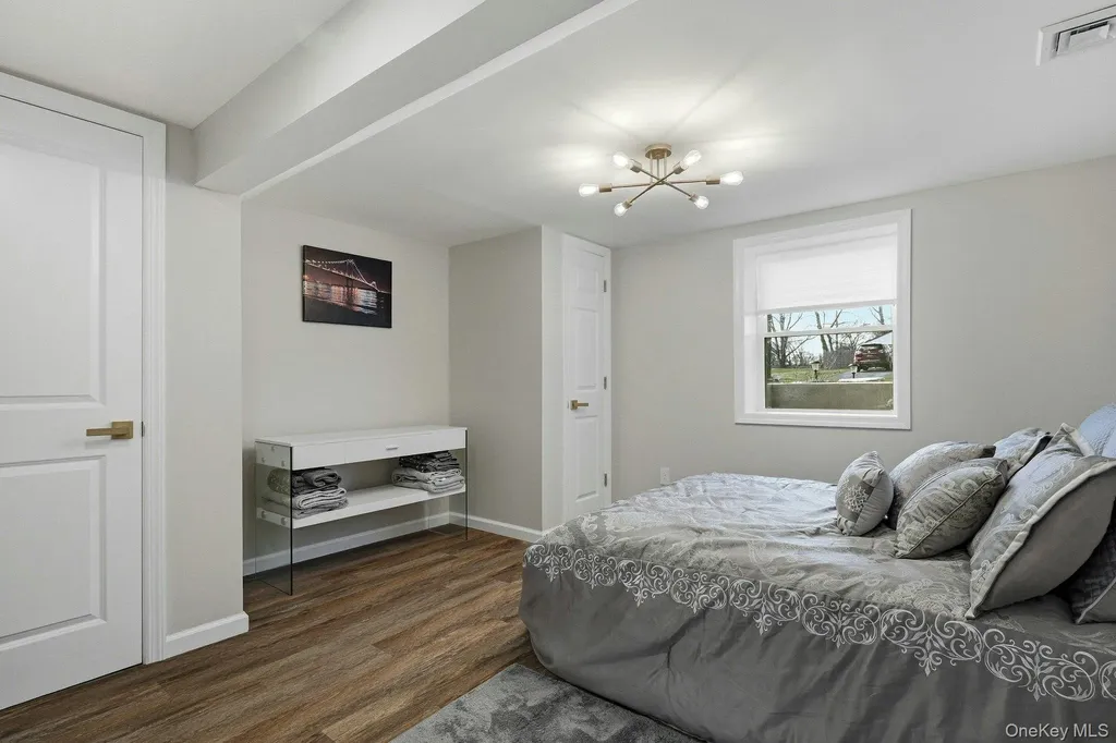 2903 Sipp Avenue Medford NY 11763