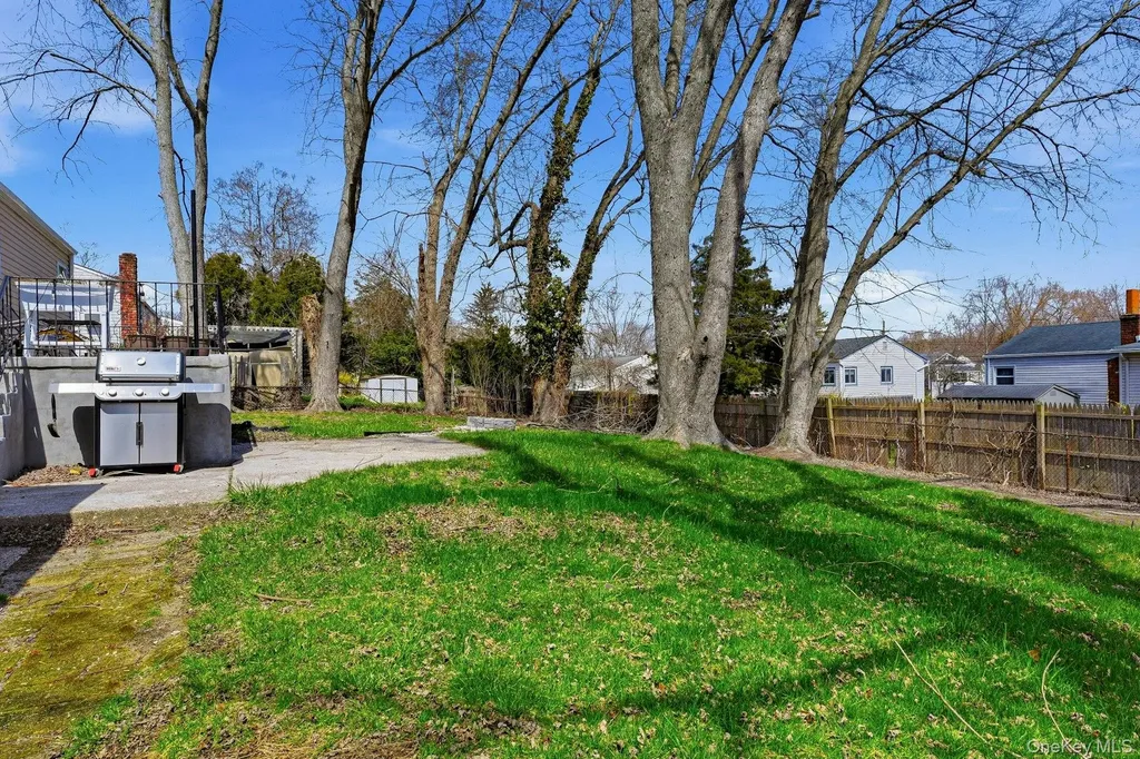 2903 Sipp Avenue Medford NY 11763