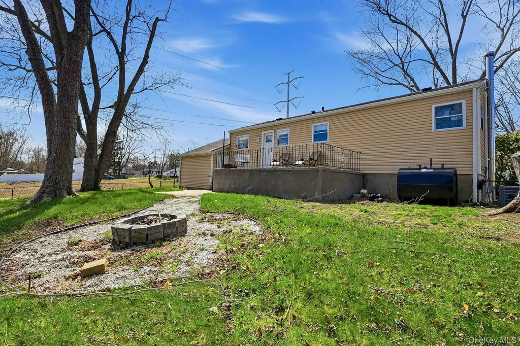 2903 Sipp Avenue Medford NY 11763