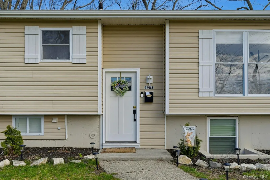 2903 Sipp Avenue Medford NY 11763