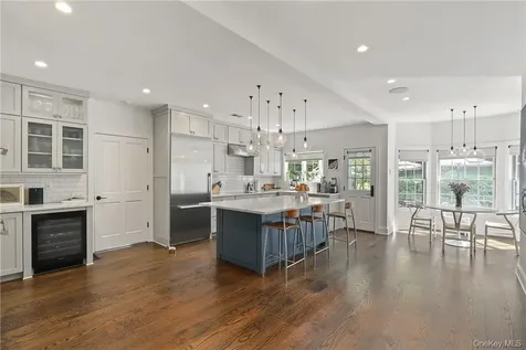 16 Old Logging Road Pound Ridge NY 10576