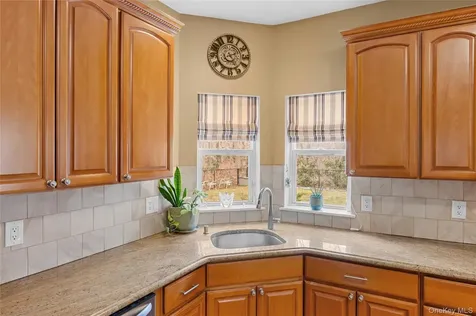 287 Dayton Avenue Manorville NY 11949