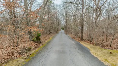 287 Dayton Avenue Manorville NY 11949