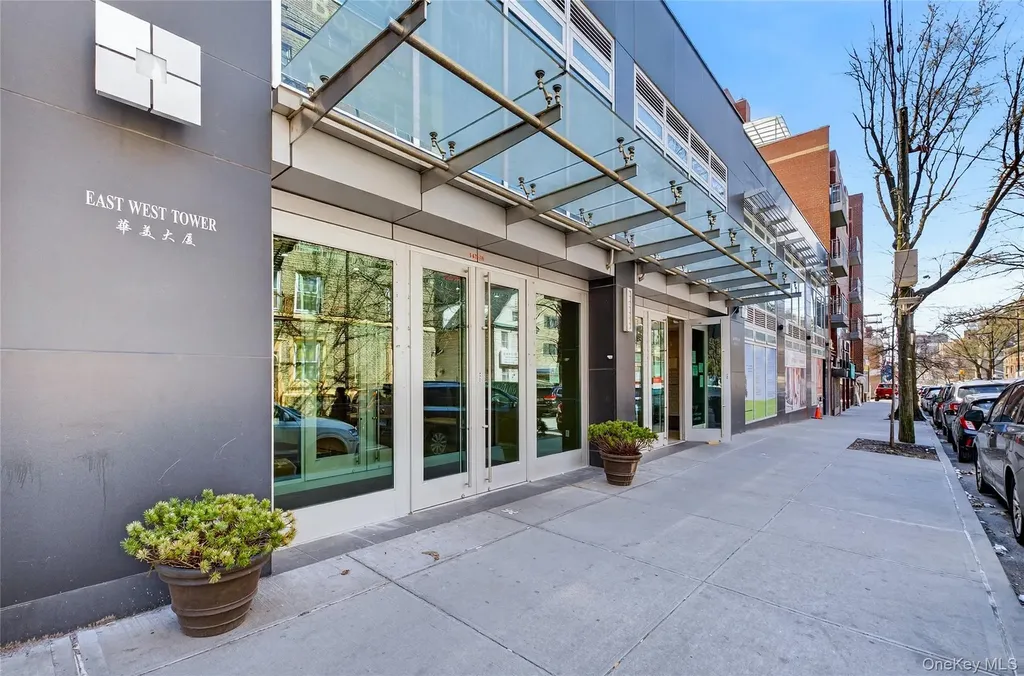 14238 37th Avenue Flushing NY 11354