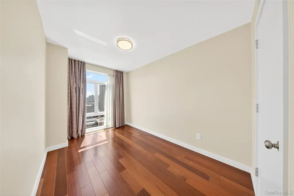 14238 37th Avenue Flushing NY 11354