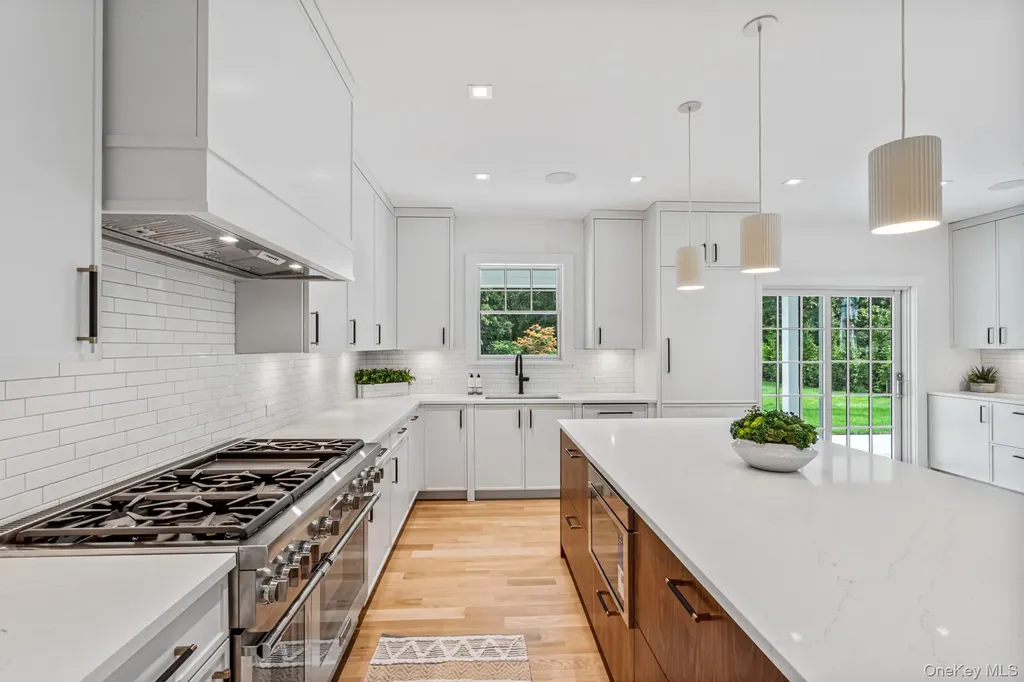 36 Jagger Lane Westhampton NY 11977