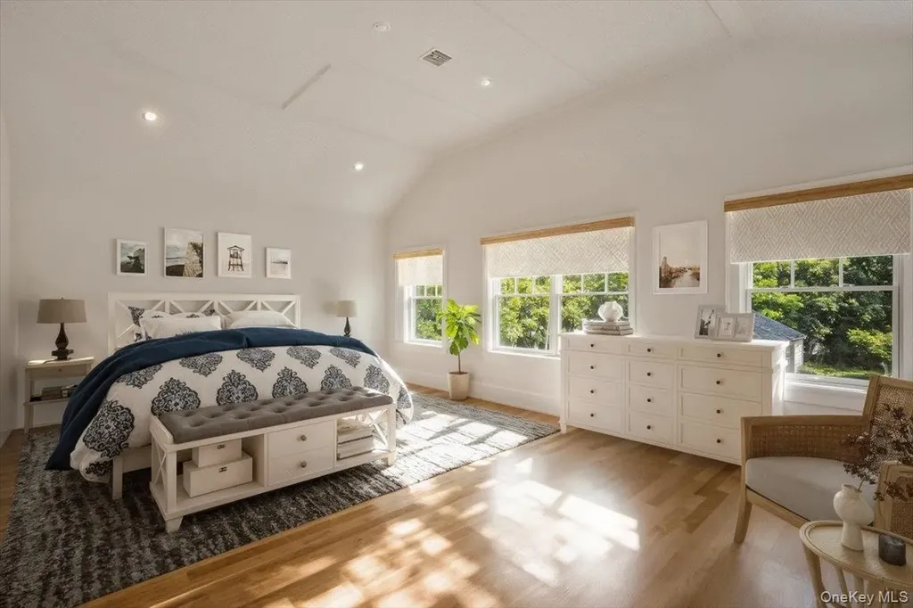 36 Jagger Lane Westhampton NY 11977