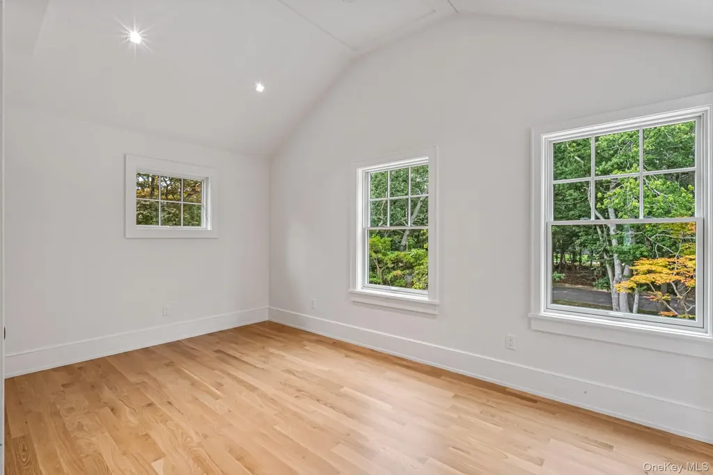 36 Jagger Lane Westhampton NY 11977