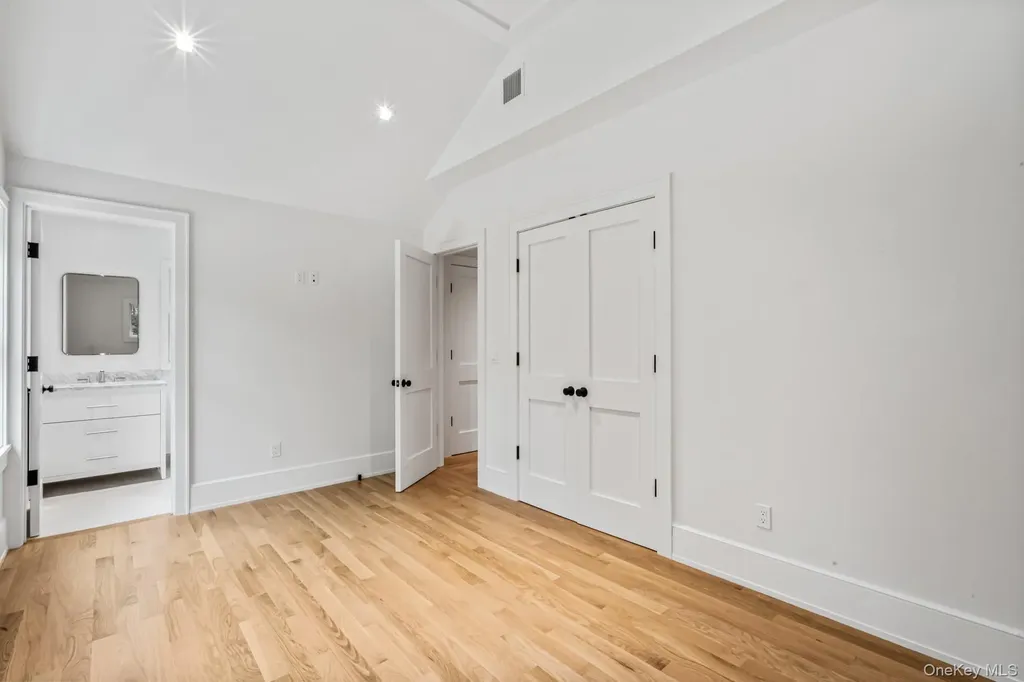 36 Jagger Lane Westhampton NY 11977