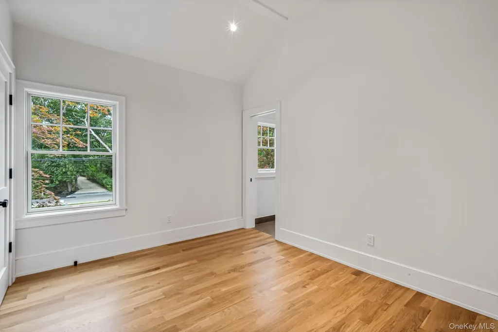 36 Jagger Lane Westhampton NY 11977