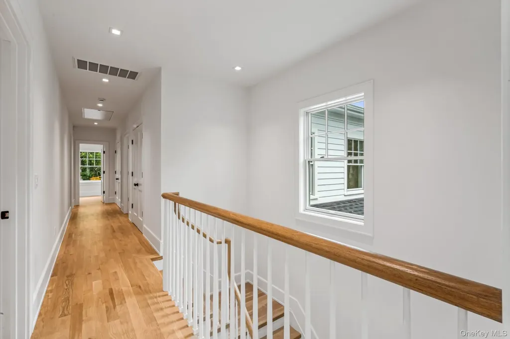36 Jagger Lane Westhampton NY 11977
