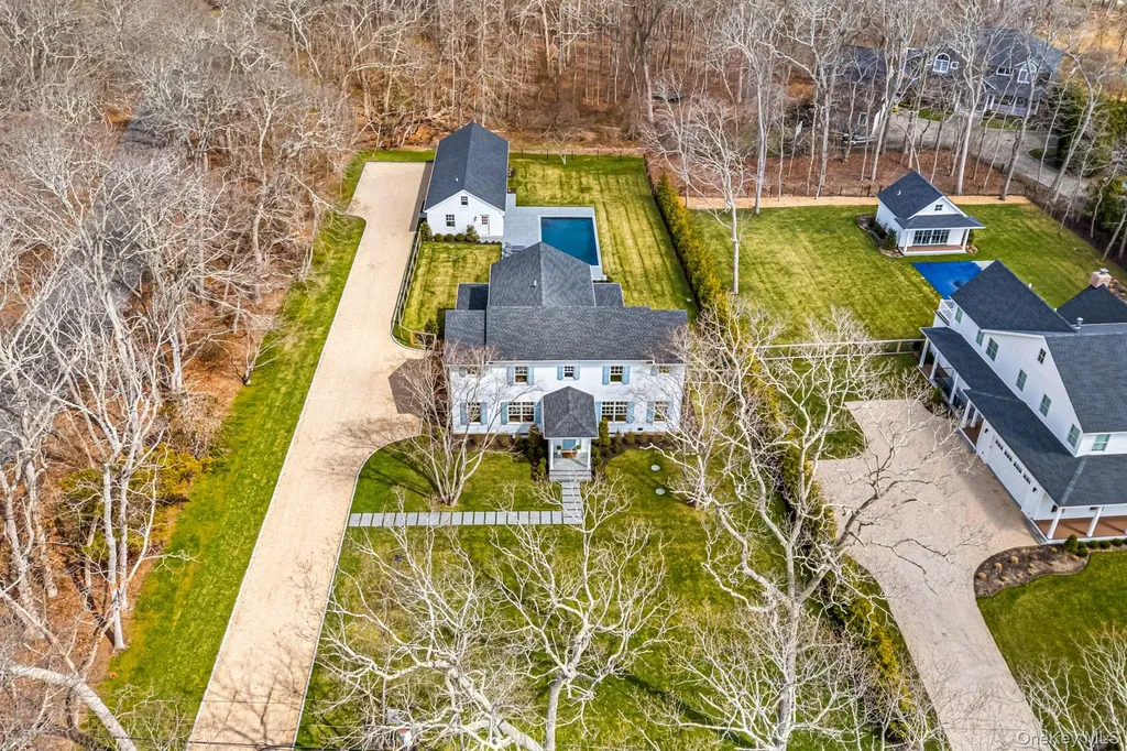 36 Jagger Lane Westhampton NY 11977