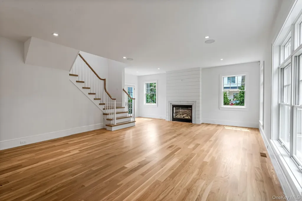 36 Jagger Lane Westhampton NY 11977