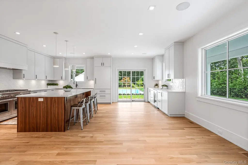 36 Jagger Lane Westhampton NY 11977