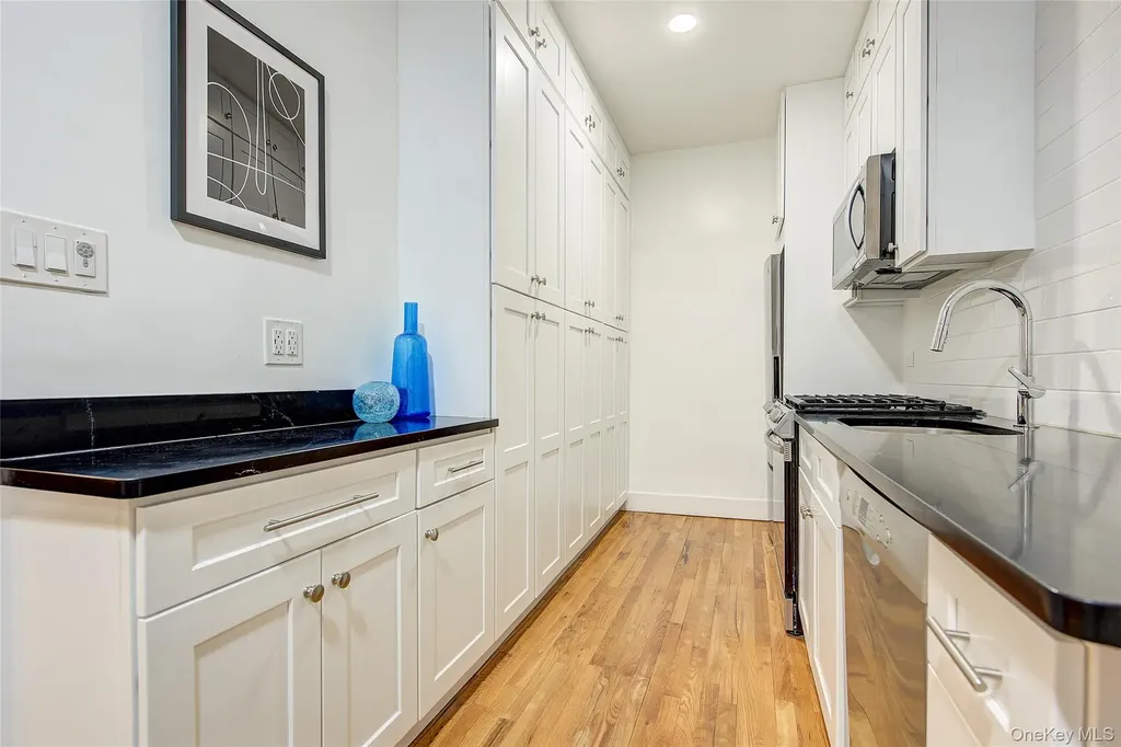 72-17 34th Avenue Jackson Heights NY 11372