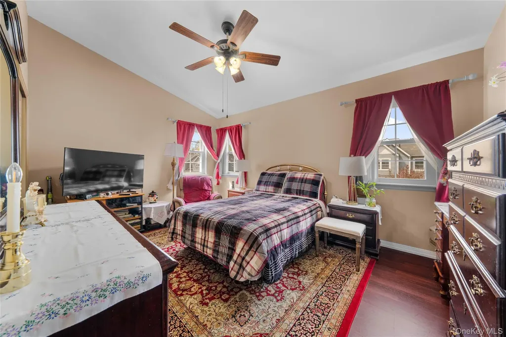 1 Clubhouse Circle Central Islip NY 11722