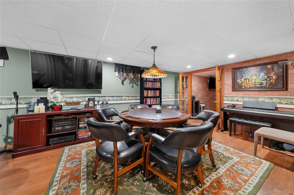 1 Clubhouse Circle Central Islip NY 11722