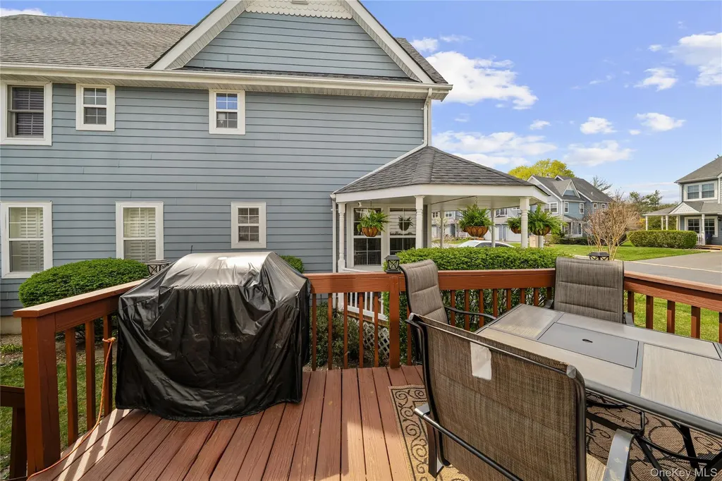 1 Clubhouse Circle Central Islip NY 11722