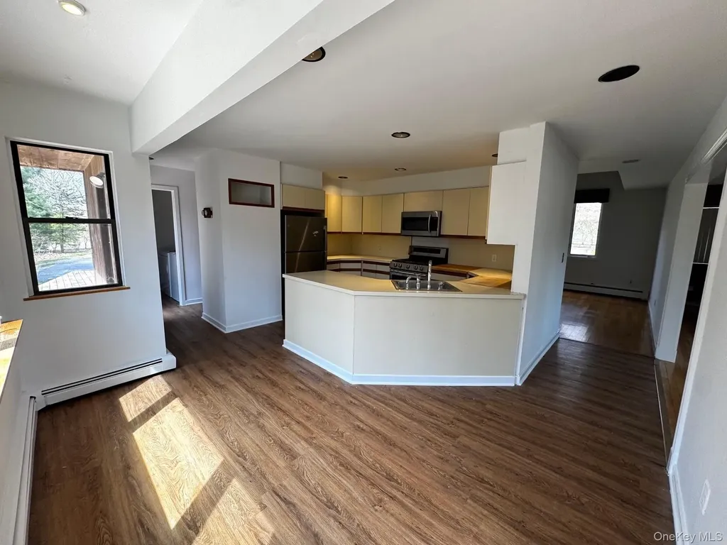 2581 Roanoke Avenue Riverhead NY 11901