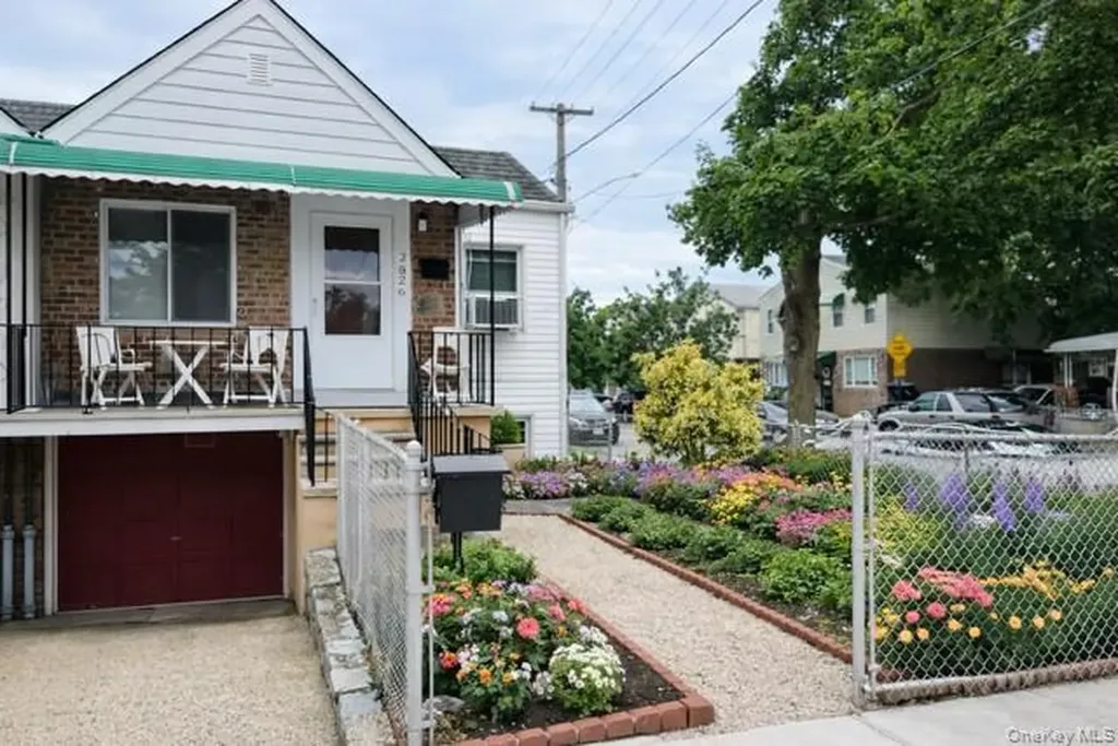 2826 Philip Avenue Bronx NY 10465