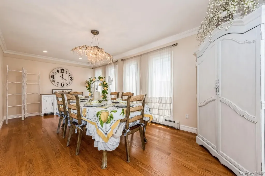 82 Division Avenue Massapequa NY 11758