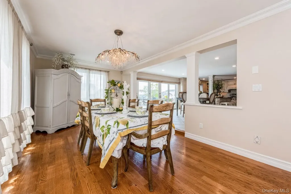 82 Division Avenue Massapequa NY 11758
