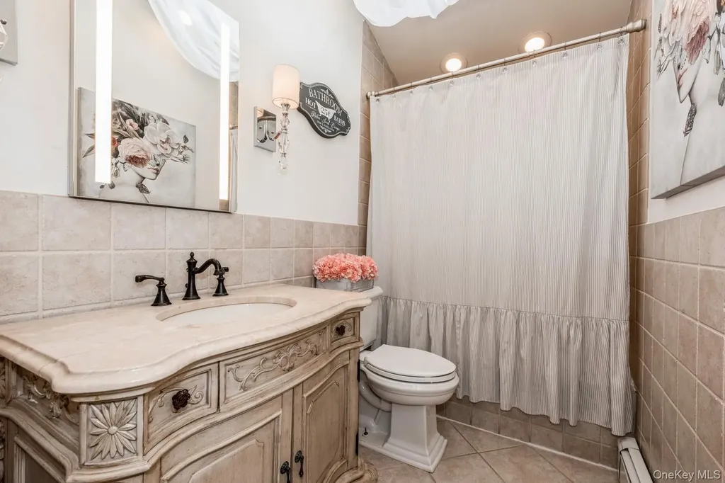 82 Division Avenue Massapequa NY 11758