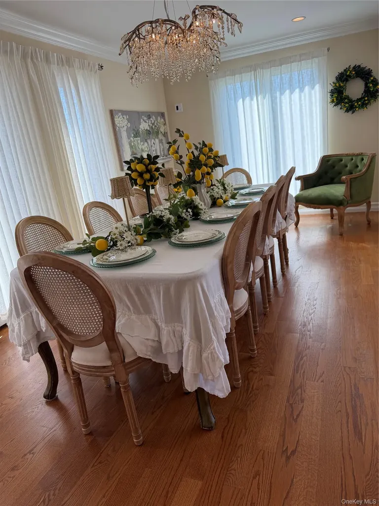 82 Division Avenue Massapequa NY 11758
