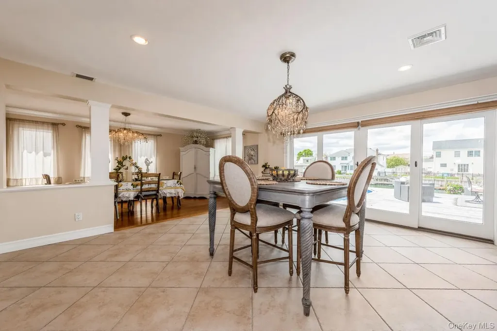 82 Division Avenue Massapequa NY 11758