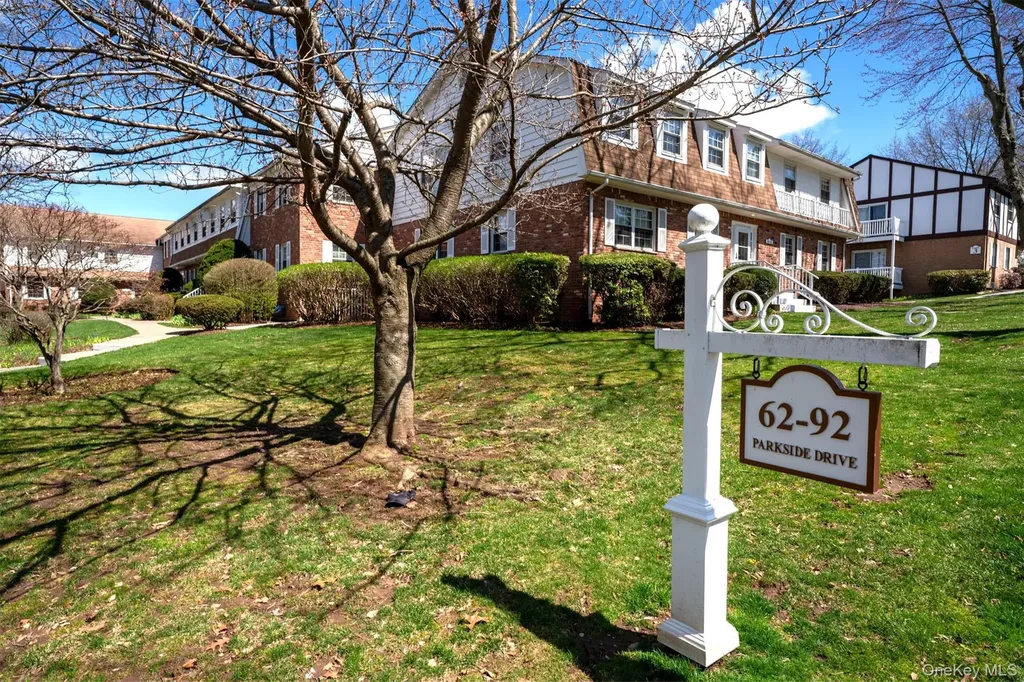 68 Parkside Drive Suffern NY 10901