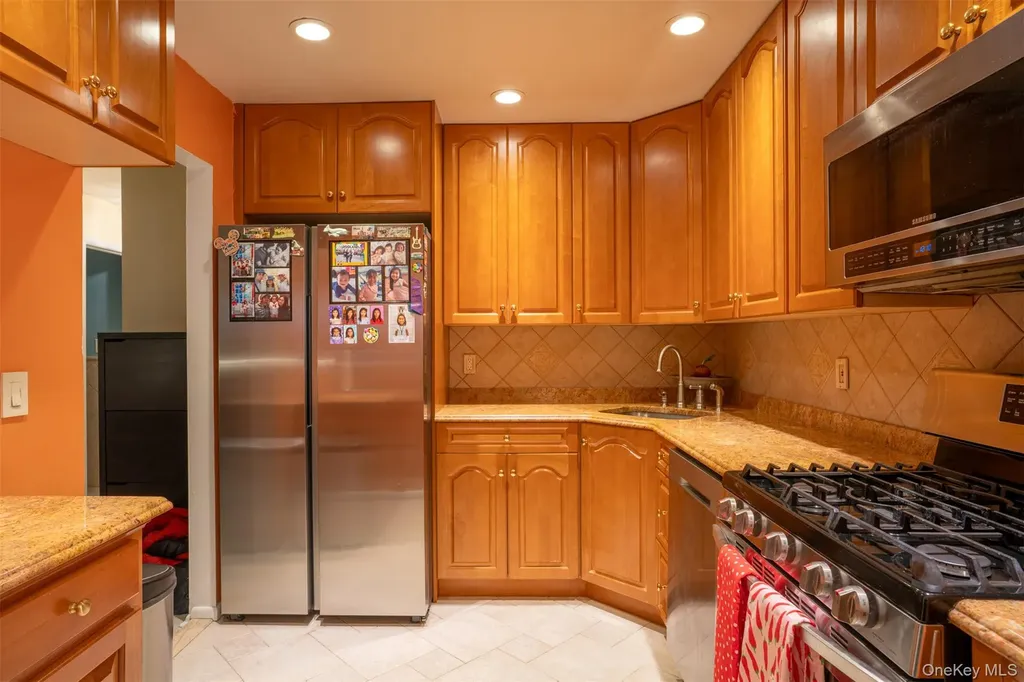68 Parkside Drive Suffern NY 10901