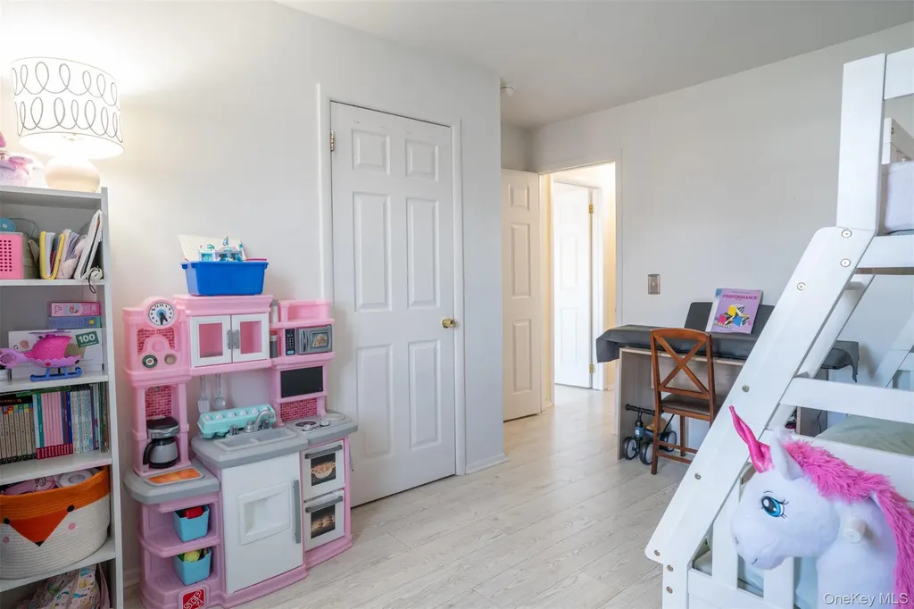 68 Parkside Drive Suffern NY 10901