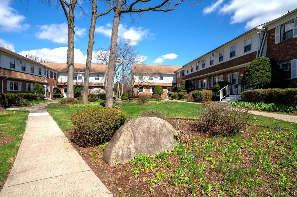 68 Parkside Drive Suffern NY 10901