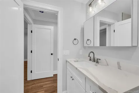 2437 Archer Street Seaford NY 11873