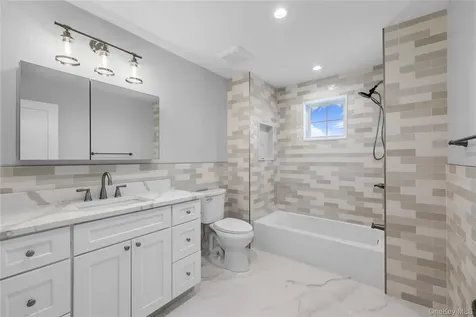 2437 Archer Street Seaford NY 11873
