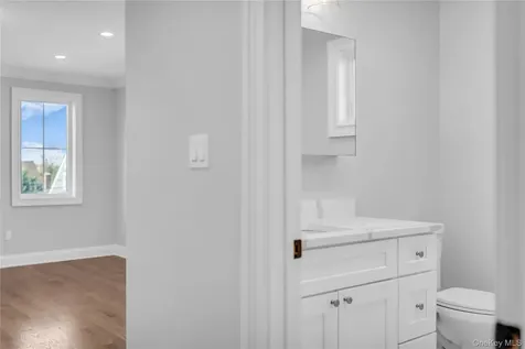 2437 Archer Street Seaford NY 11873