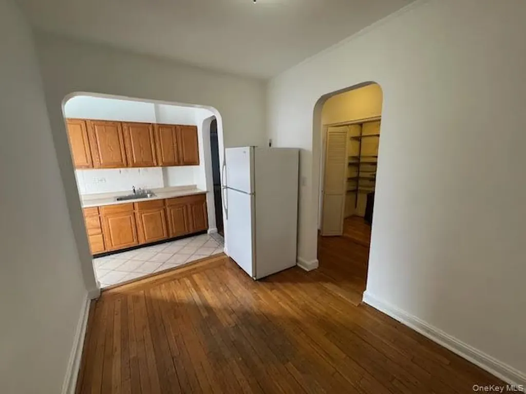 3017 Riverdale Avenue Bronx NY 10463