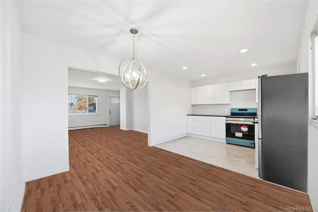 14 Platt Avenue West Babylon NY 11704