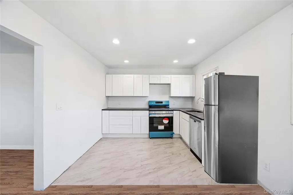 14 Platt Avenue West Babylon NY 11704
