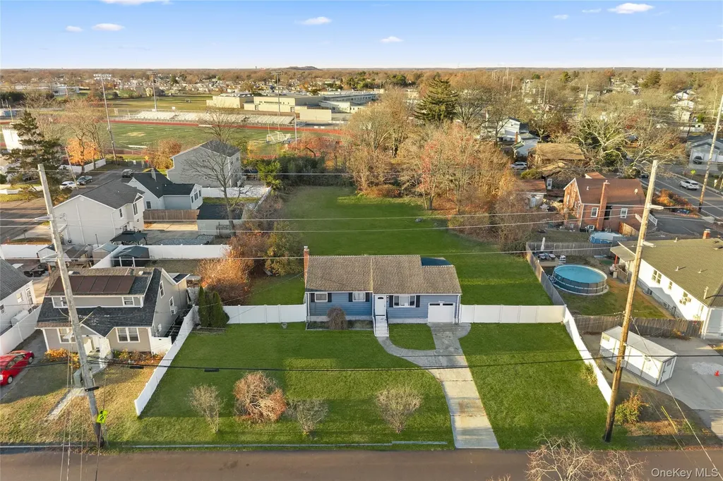 14 Platt Avenue West Babylon NY 11704
