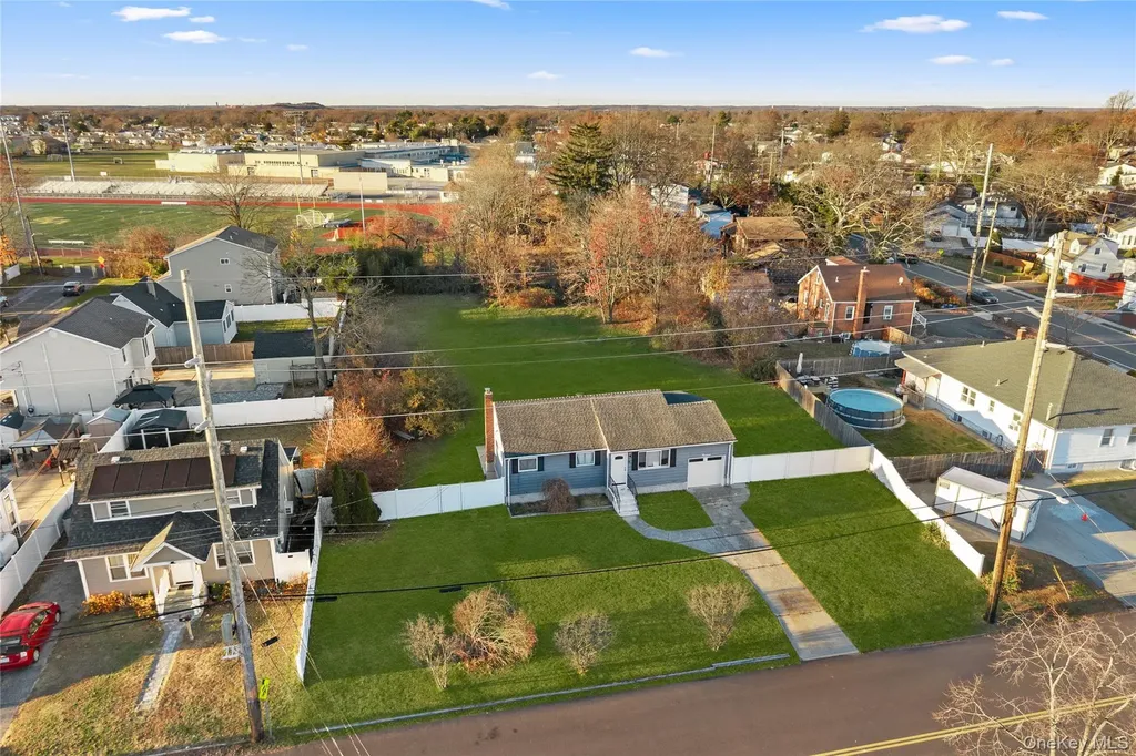 14 Platt Avenue West Babylon NY 11704