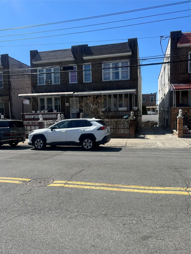 720 E 53rd Street Brooklyn NY 11203