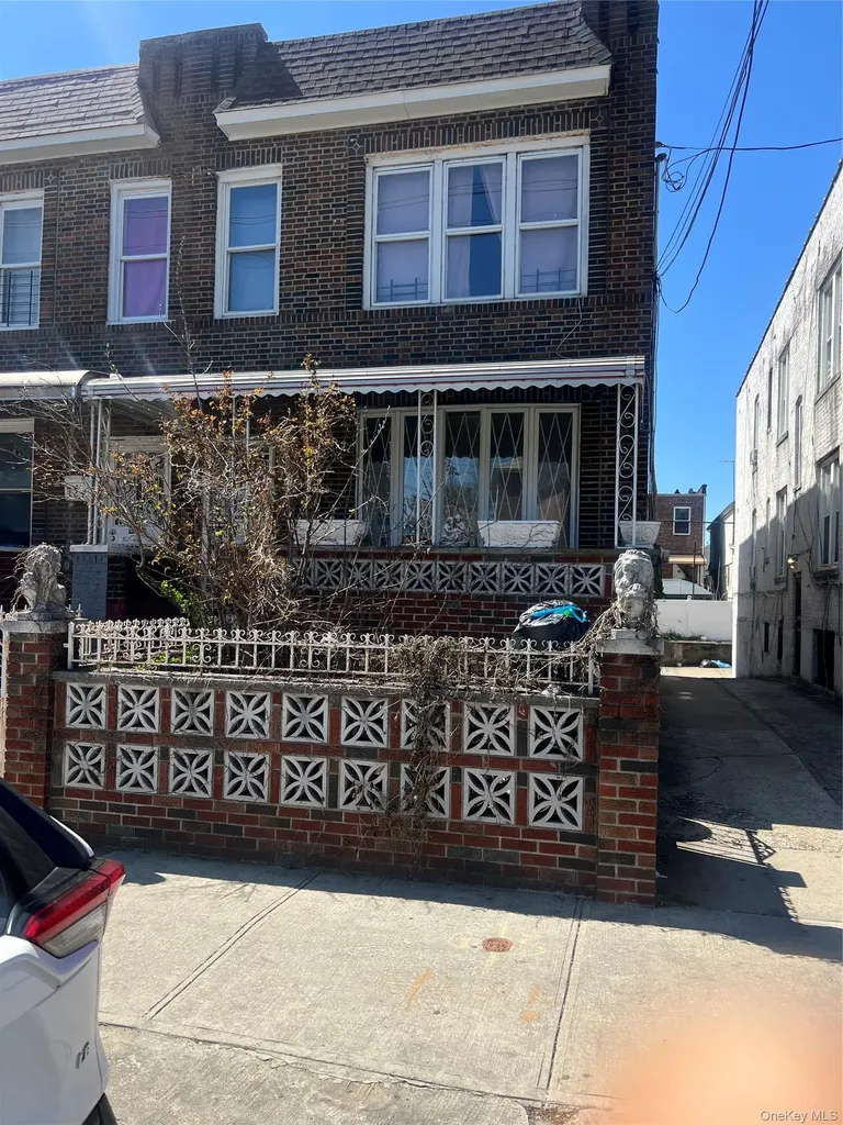 720 E 53rd Street Brooklyn NY 11203