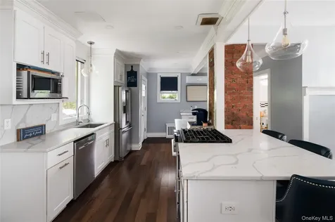 737 Bradley Street Mamaroneck NY 10543