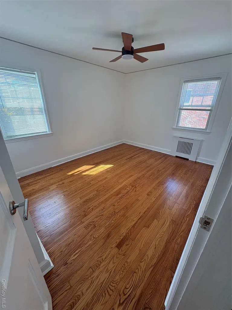 13 Parkview Place Malverne NY 11565