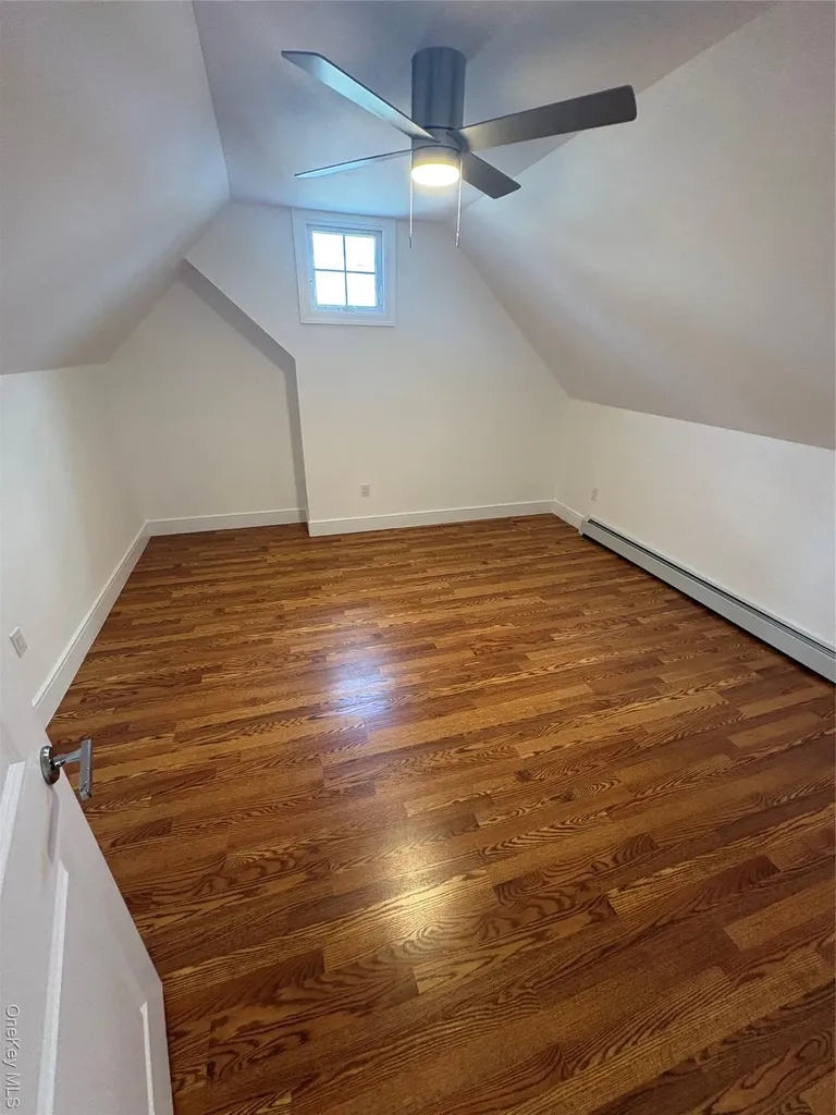 13 Parkview Place Malverne NY 11565