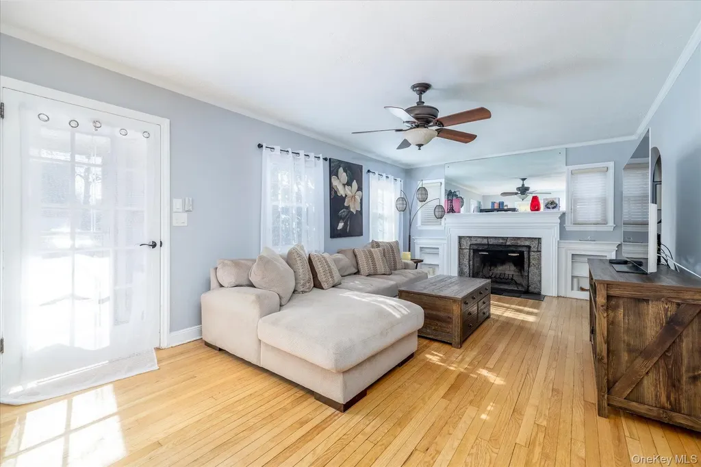107 Acorn Way Malverne NY 11565