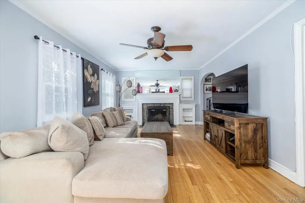 107 Acorn Way Malverne NY 11565