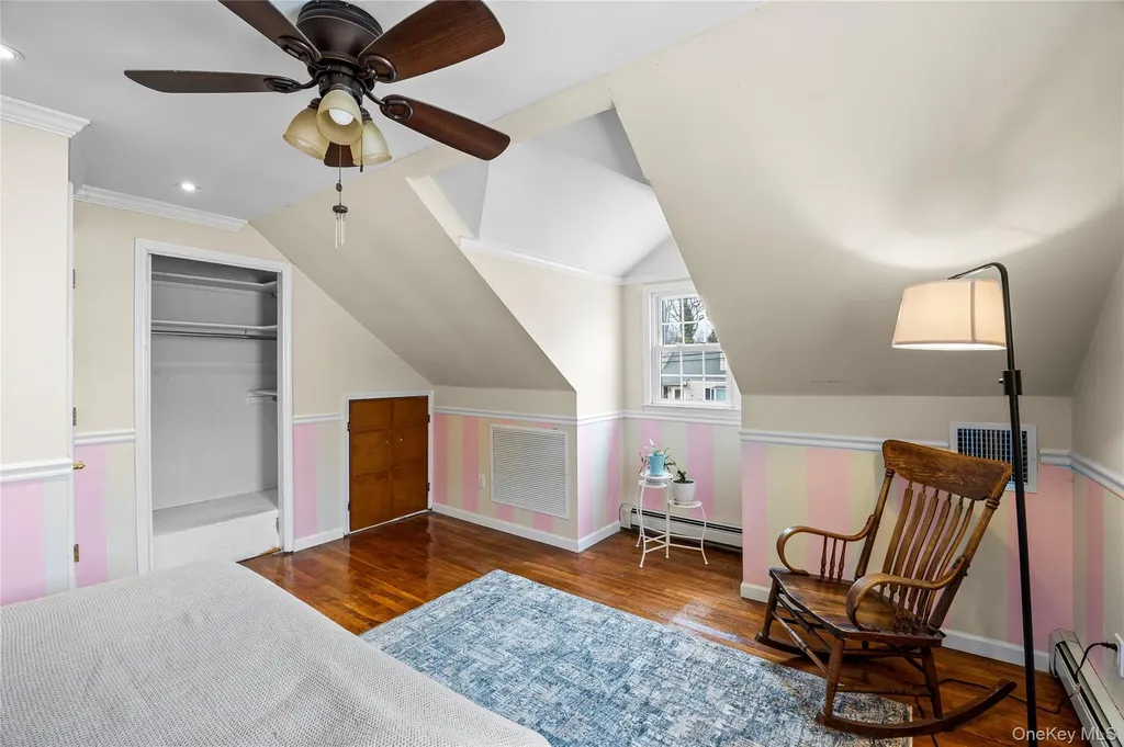 42 Irving Avenue North Babylon NY 11703